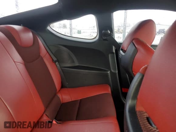 ✅ 2013 Hyundai Genesis Coupe R-Spec • VIN: KMHHU6KJ4DU086486 • Lot: 42646415. Wystawiony na Copart z przebiegiem 91 288 mil. Bezpłatny archiwum sprzedaży aukcyjnych z USA i szczegółowy raport historii pojazdu na DreamBid. Zdjęcie 10.