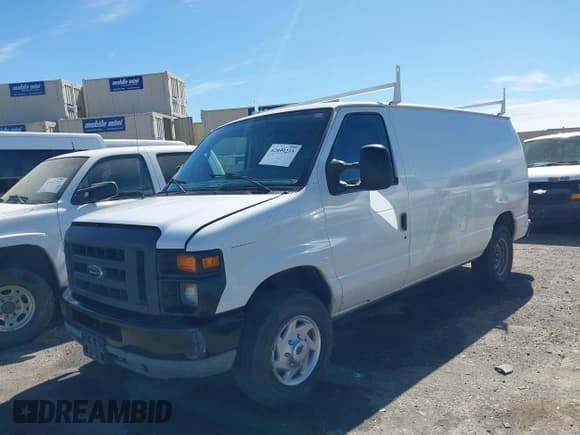 ✅ 2013 Ford Econoline Cargo Commercial • VIN: 1FTNE1EW2DDA61844 • Lot: 42899233. Wystawiony na IAAI z przebiegiem 129 300 mil. Bezpłatny archiwum sprzedaży aukcyjnych z USA i szczegółowy raport historii pojazdu na DreamBid. Zdjęcie 22.