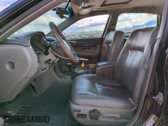 2004 Chevrolet Impala SS Supercharged z VIN 2G1WP551649325650, wystawiony jako Copart lot #51683935 z przebiegiem 195 676 mil mil oraz Szkoda całkowita • Salvage title. Historia ofert i sprzedaży dostępna na DreamBid. Obrazek 7.