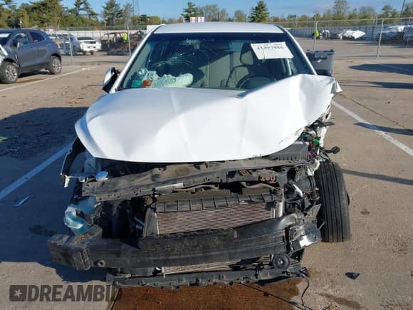 ✅ 2017 Hyundai Accent SE • VIN: KMHCT5AE6HU338434 • Лот: 43397886. Опубликован ранее на IAAI с пробегом 140 361 миль. Бесплатный доступ к архиву аукционных продаж из США и подробный отчёт об истории автомобиля на DreamBid. Изображение 13.