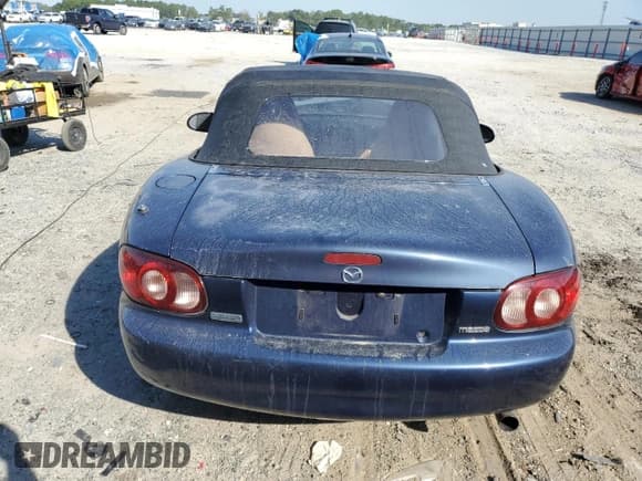 ✅ 2001 Mazda MX-5 Miata • VIN: JM1NB353510219364 • Lot: 86690655. Wystawiony na Copart z przebiegiem 142 079 mil. Bezpłatny archiwum sprzedaży aukcyjnych z USA i szczegółowy raport historii pojazdu na DreamBid. Zdjęcie 6.