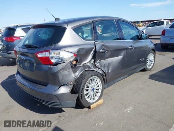 ✅ 2013 Ford C-Max SEL • VIN: 1FADP5CU5DL543816 • Lot: 42655745. Wystawiony na IAAI z przebiegiem 122 738 mil. Bezpłatny archiwum sprzedaży aukcyjnych z USA i szczegółowy raport historii pojazdu na DreamBid. Zdjęcie 4.