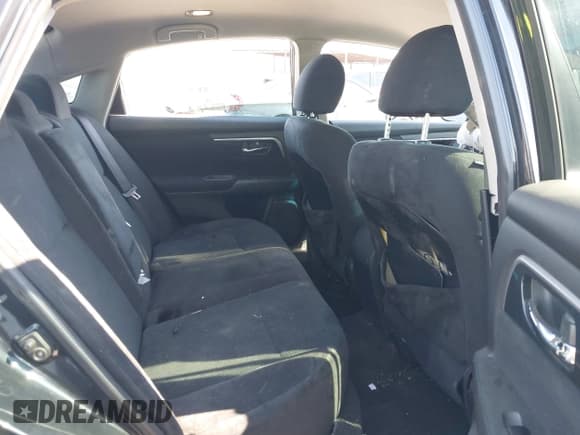 ✅ 2014 Nissan Altima S • VIN: 1N4AL3AP6EN331464 • Lot: 43471679. Wystawiony na IAAI z przebiegiem 247 115 mil. Bezpłatny archiwum sprzedaży aukcyjnych z USA i szczegółowy raport historii pojazdu na DreamBid. Zdjęcie 8.