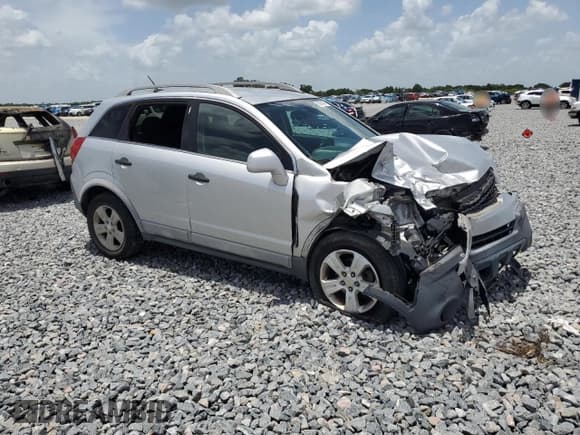 ✅ 2013 Chevrolet Captiva Sport LS • VIN: 3GNAL2EKXDS595186 • Lot: 60976405. Wystawiony na Copart z przebiegiem 166 891 mil. Bezpłatny archiwum sprzedaży aukcyjnych z USA i szczegółowy raport historii pojazdu na DreamBid. Zdjęcie 4.