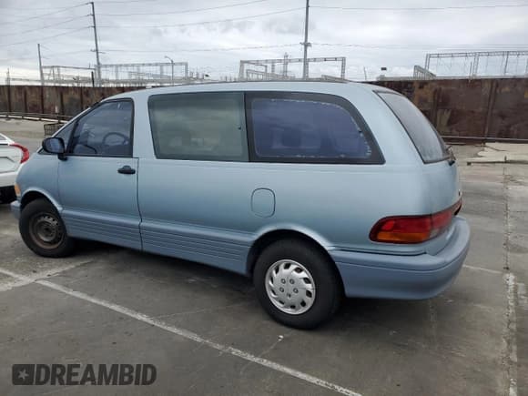 ✅ 1991 Toyota Previa • VIN: JT3AC11R6M0021461 • Lot: 53749465. Listed on Copart with 172,996 mi. Free auction sales archive from the USA and detailed vehicle history report at DreamBid. Image 2.