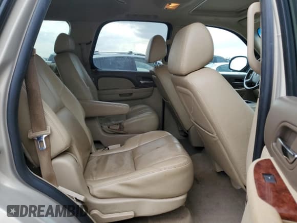 ✅ 2009 GMC Yukon SLT 4SB • VIN: 1GKFK330X9R274031 • Lot: 80556165. Listed on Copart with 202,914 mi. Free auction sales archive from the USA and detailed vehicle history report at DreamBid. Image 11.