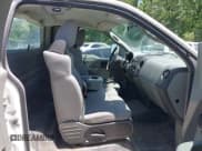 ✅ 2004 Ford F-150 XL • VIN: 1FTRF12W74NC21150 • Лот: 42270683. Опубликован ранее на IAAI с пробегом 242 106 миль. Бесплатный доступ к архиву аукционных продаж из США и подробный отчёт об истории автомобиля на DreamBid. Изображение 8.