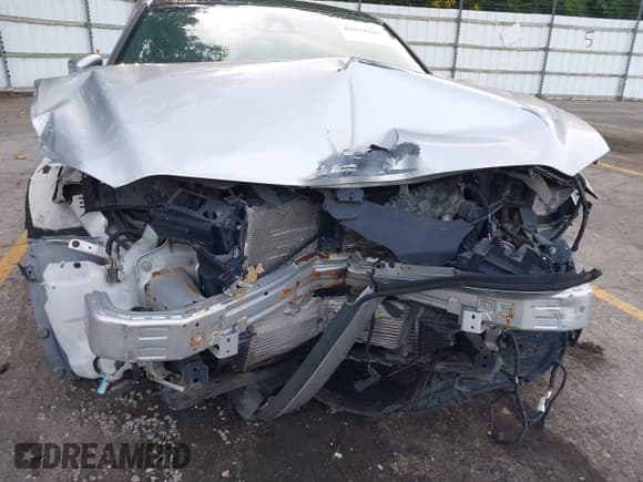 ✅ 2017 Lincoln Continental Reserve • VIN: 1LN6L9NP8H5627079 • Lot: 42914480. Listed on IAAI with Not provided. Free auction sales archive from the USA and detailed vehicle history report at DreamBid. Image 16.