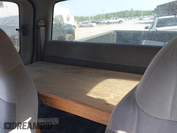 ✅ 1999 Ford F-150 • VIN: 1FTZX1723XNA77099 • Лот: 43080515. Опубликован ранее на IAAI с пробегом 311 476 миль. Бесплатный доступ к архиву аукционных продаж из США и подробный отчёт об истории автомобиля на DreamBid. Изображение 8.