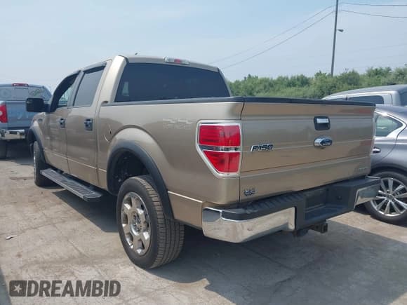 ✅ 2011 Ford F-150 XL • VIN: 1FTFW1EF7BFA21858 • Лот: 42898287. Опубликован ранее на IAAI с пробегом 120 831 миль. Бесплатный доступ к архиву аукционных продаж из США и подробный отчёт об истории автомобиля на DreamBid. Изображение 3.