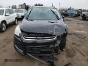 ✅ 2015 Ford Escape Titanium • VIN: 1FMCU9JX6FUA56006 • Lot: 46541715. Wystawiony na Copart z przebiegiem 134 619 mil. Bezpłatny archiwum sprzedaży aukcyjnych z USA i szczegółowy raport historii pojazdu na DreamBid. Zdjęcie 5.