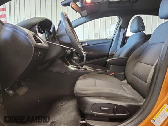 ✅ 2017 Chevrolet Cruze LT • VIN: 3G1BE6SM4HS575762 • Lot: 70054765. Listed on Copart with 148,817 mi. Free auction sales archive from the USA and detailed vehicle history report at DreamBid. Image 7.