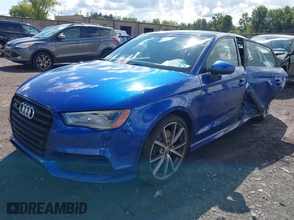 ✅ 2016 Audi S3 Premium Plus • VIN: WAUB1GFF7G1062121 • Лот: 43082836. Опубликован ранее на IAAI с пробегом 60 199 миль. Бесплатный доступ к архиву аукционных продаж из США и подробный отчёт об истории автомобиля на DreamBid. Изображение 2.