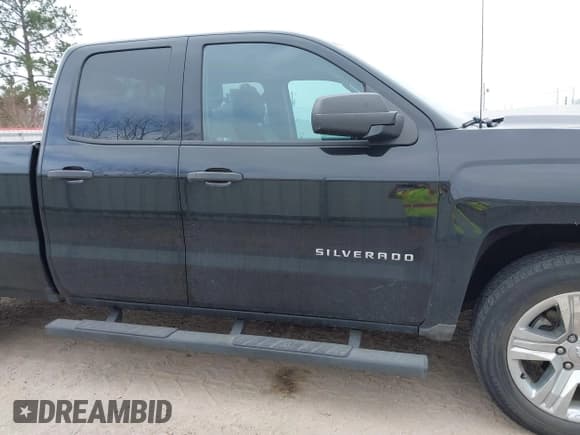 ✅ 2018 Chevrolet Silverado 1500 Custom • VIN: 1GCRCPEC2JZ265381 • Лот: 41538665. Опубликован ранее на IAAI с пробегом 105 074 миль. Бесплатный доступ к архиву аукционных продаж из США и подробный отчёт об истории автомобиля на DreamBid. Изображение 14.