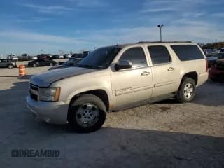 ✅ 2007 Chevrolet Suburban LT • VIN: 1GNFC16047J250450 • Lot: 82436204. Wystawiony na Copart z przebiegiem 146 455 mil. Bezpłatny archiwum sprzedaży aukcyjnych z USA i szczegółowy raport historii pojazdu na DreamBid. Zdjęcie 1.