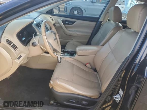 ✅ 2015 Nissan Altima 2.5 • VIN: 1N4AL3AP2FN874070 • Lot: 96225045. Listed on Copart with 137,737 mi. Free auction sales archive from the USA and detailed vehicle history report at DreamBid. Image 7.