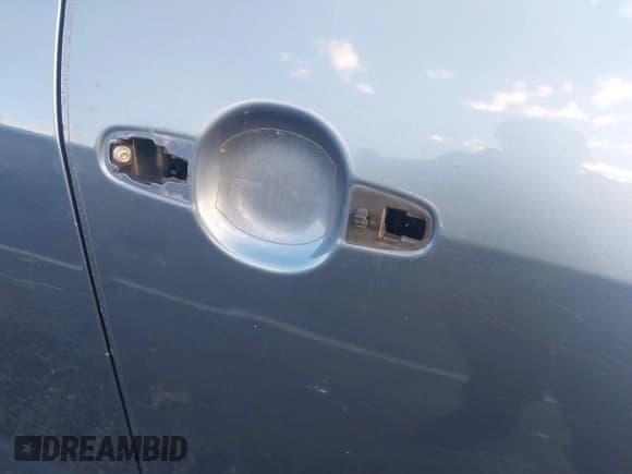 ✅ 2012 Toyota RAV4 • VIN: 2T3KF4DV5CW129355 • Lot: 43483811. Listed on IAAI with 277,805 mi. Free auction sales archive from the USA and detailed vehicle history report at DreamBid. Image 17.