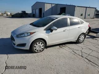✅ 2014 Ford Fiesta S • VIN: 3FADP4AJXEM234443 • Lot: 84481035. Wystawiony na Copart z przebiegiem 100 520 mil. Bezpłatny archiwum sprzedaży aukcyjnych z USA i szczegółowy raport historii pojazdu na DreamBid. Zdjęcie 1.
