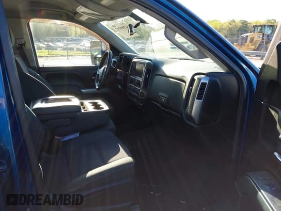 ✅ 2015 Chevrolet Silverado 1500 LT • VIN: 1GCUKREC8FF200715 • Lot: 42000192. Listed on IAAI with 133,254 mi. Free auction sales archive from the USA and detailed vehicle history report at DreamBid. Image 5.