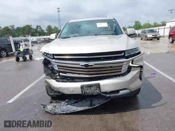 ✅ 2023 Chevrolet Tahoe High Country • VIN: 1GNSKTKL0PR214835 • Lot: 42347599. Wystawiony na IAAI z przebiegiem 53 799 mil. Bezpłatny archiwum sprzedaży aukcyjnych z USA i szczegółowy raport historii pojazdu na DreamBid. Zdjęcie 13.