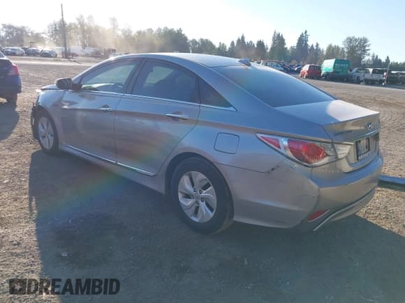 ✅ 2013 Hyundai Sonata Limited • VIN: KMHEC4A47DA051397 • Лот: 43230966. Опубликован ранее на IAAI с пробегом 130 559 миль. Бесплатный доступ к архиву аукционных продаж из США и подробный отчёт об истории автомобиля на DreamBid. Изображение 3.