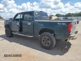 ✅ 2006 Chevrolet Silverado 1500 LS • VIN: 2GCEK13V561258587 • Lot: 68458974. Wystawiony na Copart z przebiegiem 237 218 mil mil. Skorzystaj z bezpłatnego archiwum sprzedaży aukcyjnych z USA i zobacz szczegółowy raport historii pojazdu na DreamBid. Zdjęcie 2.