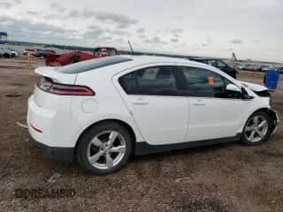 2015 Chevrolet Volt z VIN 1G1RA6E49FU136334, wystawiony jako Copart lot #62192883 z przebiegiem Nie podano mil oraz . Historia ofert i sprzedaży dostępna na DreamBid. Obrazek 3.