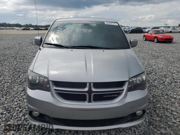 ✅ 2020 Dodge Grand Caravan GT • VIN: 2C4RDGEG6LR184624 • Lot: 80449175. Wystawiony na Copart z przebiegiem 142 304 mil. Bezpłatny archiwum sprzedaży aukcyjnych z USA i szczegółowy raport historii pojazdu na DreamBid. Zdjęcie 5.