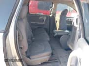 ✅ 2012 Chevrolet Traverse LS • VIN: 1GNKRFEDXCJ404734 • Lot: 43466456. Wystawiony na IAAI z przebiegiem 207 809 mil. Bezpłatny archiwum sprzedaży aukcyjnych z USA i szczegółowy raport historii pojazdu na DreamBid. Zdjęcie 8.