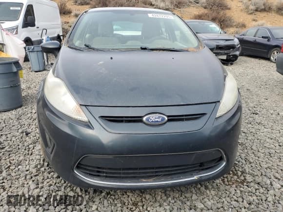 ✅ 2011 Ford Fiesta SE • VIN: 3FADP4EJ3BM178772 • Lot: 42872205. Wystawiony na Copart z przebiegiem 174 240 mil. Bezpłatny archiwum sprzedaży aukcyjnych z USA i szczegółowy raport historii pojazdu na DreamBid. Zdjęcie 5.