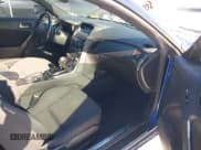 ✅ 2015 Hyundai Genesis Coupe 3.8L Base • VIN: KMHHT6KJ6FU129862 • Lot: 41320928. Wystawiony na IAAI z przebiegiem 125 357 mil. Bezpłatny archiwum sprzedaży aukcyjnych z USA i szczegółowy raport historii pojazdu na DreamBid. Zdjęcie 5.