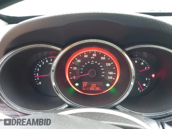 ✅ 2013 Kia Sorento SX • VIN: 5XYKWDA26DG381402 • Lot: 43934347. Listed on IAAI with 118,638 mi. Free auction sales archive from the USA and detailed vehicle history report at DreamBid. Image 7.