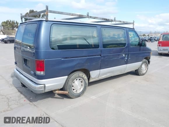 ✅ 1997 Ford Econoline Wagon XL • VIN: 1FMEE11L6VHA05195 • Lot: 41867119. Wystawiony na IAAI z przebiegiem 116 070 mil. Bezpłatny archiwum sprzedaży aukcyjnych z USA i szczegółowy raport historii pojazdu na DreamBid. Zdjęcie 4.