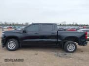 ✅ 2021 Chevrolet Silverado 1500 RST • VIN: 1GCUYEED9MZ419064 • Lot: 42066047. Wystawiony na IAAI z przebiegiem 50 236 mil. Bezpłatny archiwum sprzedaży aukcyjnych z USA i szczegółowy raport historii pojazdu na DreamBid. Zdjęcie 14.
