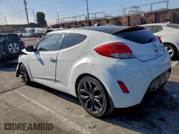 ✅ 2013 Hyundai Veloster w/Black Int • VIN: KMHTC6AD0DU142240 • Lot: 93757925. Listed on Copart with 130,207 mi. Free auction sales archive from the USA and detailed vehicle history report at DreamBid. Image 2.