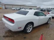 ✅ 2013 Dodge Challenger SXT • VIN: 2C3CDYAG2DH511968 • Lot: 41766792. Wystawiony na IAAI z przebiegiem 219 016 mil. Bezpłatny archiwum sprzedaży aukcyjnych z USA i szczegółowy raport historii pojazdu na DreamBid. Zdjęcie 4.