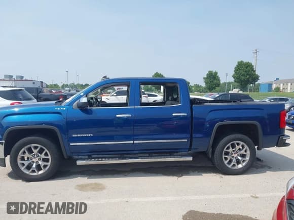 ✅ 2015 GMC Sierra 1500 SLT • VIN: 3GTU2VEC2FG353808 • Lot: 42356691. Listed on IAAI with 94,157 mi. Free auction sales archive from the USA and detailed vehicle history report at DreamBid. Image 14.