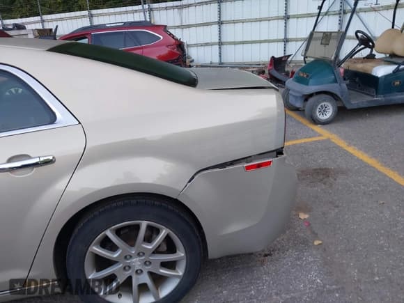 ✅ 2009 Chevrolet Malibu LTZ • VIN: 1G1ZK577294215251 • Lot: 42961371. Listed on IAAI with 112,261 mi. Free auction sales archive from the USA and detailed vehicle history report at DreamBid. Image 6.
