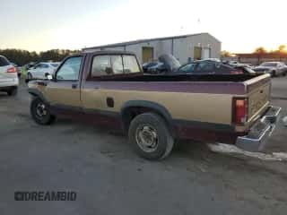 1993 Dodge Dakota S z VIN 1B7FL26Y4PS101826, wystawiony jako Copart lot #86332154 z przebiegiem 264 797 mil mil oraz Szkoda całkowita • Salvage title. Historia ofert i sprzedaży dostępna na DreamBid. Obrazek 2.