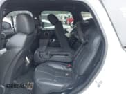 ✅ 2017 Land Rover Range Rover Sport Autobiography • VIN: SALWV2FE0HA145712 • Lot: 43170082. Wystawiony na IAAI z przebiegiem 80 839 mil. Bezpłatny archiwum sprzedaży aukcyjnych z USA i szczegółowy raport historii pojazdu na DreamBid. Zdjęcie 8.