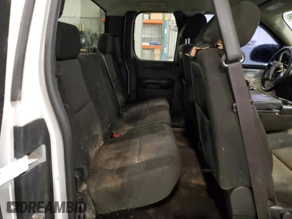 2013 Chevrolet Silverado 1500 LT с VIN 1GCRKSE70DZ130896, выставлен на аукционе Copart как лот 82601755 с пробегом Не указан миль и Списание • Salvage title. История ставок и продаж доступна на DreamBid. Изображение 10.