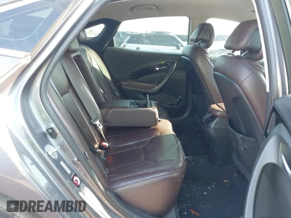 ✅ 2013 Hyundai Azera • VIN: KMHFG4JG3DA323902 • Lot: 43229686. Listed on IAAI with 128,845 mi. Free auction sales archive from the USA and detailed vehicle history report at DreamBid. Image 8.