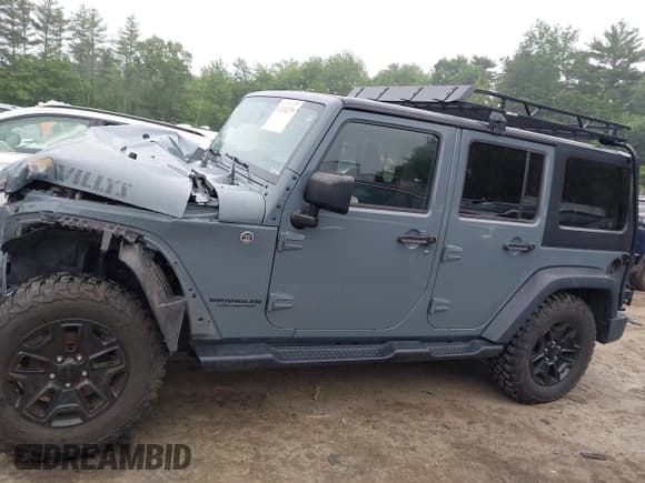 ✅ 2015 Jeep Wrangler Unlimited Sport • VIN: 1C4BJWDG5FL641703 • Lot: 42424235. Wystawiony na IAAI z przebiegiem 65 866 mil. Bezpłatny archiwum sprzedaży aukcyjnych z USA i szczegółowy raport historii pojazdu na DreamBid. Zdjęcie 15.