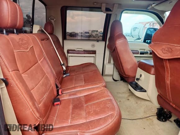 ✅ 2008 Ford F-450 XL • VIN: 1FTXW43R18EC36685 • Lot: 59044075. Wystawiony na Copart z przebiegiem 186 937 mil. Bezpłatny archiwum sprzedaży aukcyjnych z USA i szczegółowy raport historii pojazdu na DreamBid. Zdjęcie 10.