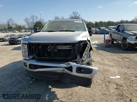 ✅ 2024 Ford F-250 XL • VIN: 1FT8W2BN8REE59878 • Lot: 43821295. Listed on Copart with 54,037 mi. Free auction sales archive from the USA and detailed vehicle history report at DreamBid. Image 11.