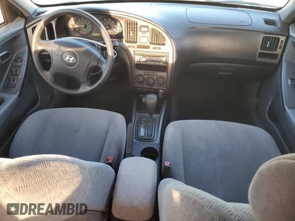 2004 Hyundai Elantra GLS с VIN KMHDN46D74U714786, выставлен на аукционе Copart как лот 85027624 с пробегом 172 806 миль миль и Списание • Salvage title. История ставок и продаж доступна на DreamBid. Изображение 8.
