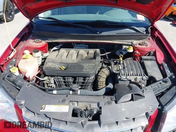 ✅ 2007 Chrysler Sebring • VIN: 1C3LC46K27N610469 • Lot: 43322297. Wystawiony na IAAI z przebiegiem 150 339 mil. Bezpłatny archiwum sprzedaży aukcyjnych z USA i szczegółowy raport historii pojazdu na DreamBid. Zdjęcie 10.