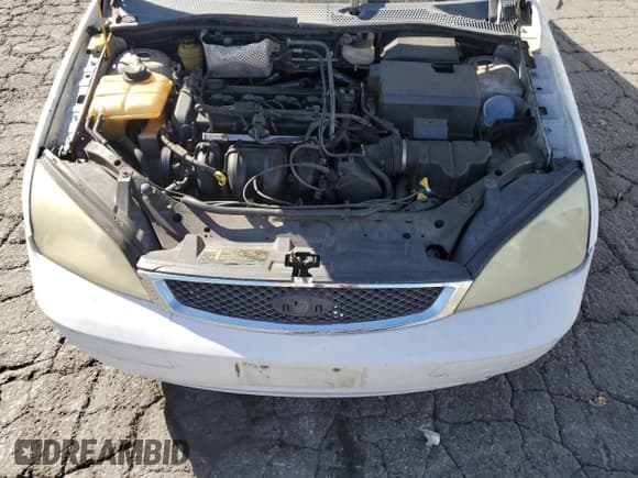 ✅ 2005 Ford Focus S • VIN: 1FAFP34N35W253238 • Lot: 91303485. Listed on Copart with 277,357 mi. Free auction sales archive from the USA and detailed vehicle history report at DreamBid. Image 11.