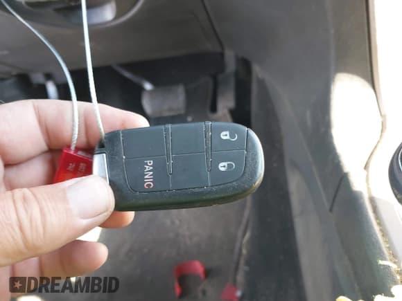 ✅ 2015 Jeep Grand Cherokee Laredo • VIN: 1C4RJFAG3FC103679 • Лот: 43105451. Опубликован ранее на IAAI с пробегом 202 415 миль. Бесплатный доступ к архиву аукционных продаж из США и подробный отчёт об истории автомобиля на DreamBid. Изображение 11.