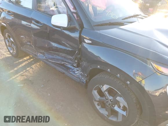 ✅ 2022 Hyundai Venue Limited • VIN: KMHRC8A36NU169568 • Lot: 41046480. Listed on IAAI with 281,967 mi. Free auction sales archive from the USA and detailed vehicle history report at DreamBid. Image 6.